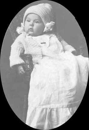 JamesNobleHolmSr5mos.jpg (32534 bytes)